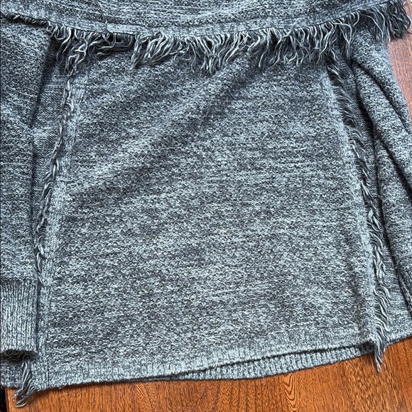 Knox Rose Grey Cowl Neck Fringe Sweater Large - Picture 12 of 13